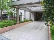 【東京都/渋谷区代々木】ファミール新宿グランスイートタワー エントランス