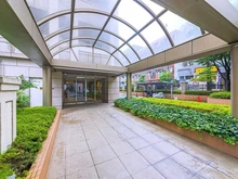 【東京都/渋谷区代々木】ファミール新宿グランスイートタワー アプローチ