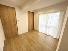 【東京都/渋谷区神宮前】シャーレー原宿 洋室