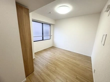 【東京都/渋谷区神宮前】シャーレー原宿 洋室