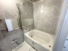 【東京都/渋谷区神宮前】シャーレー原宿 浴室