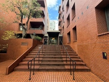 【東京都/渋谷区千駄ヶ谷】東高原宿ペアシティ エントランス