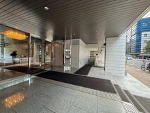 【東京都/新宿区四谷三栄町】ザ・ペアシティ四谷 エントランス