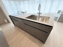 【東京都/渋谷区渋谷】プラウドタワー渋谷 キッチン：家具調度品は価格に含まれません