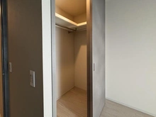 【東京都/渋谷区渋谷】プラウドタワー渋谷 洋室：収納