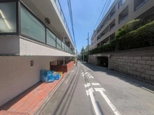 【東京都/渋谷区神宮前】カーサ神宮前 前面道路