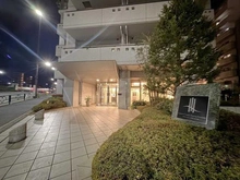 【東京都/渋谷区富ヶ谷】グレイスコート代々木公園 アプローチ