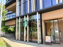 【東京都/渋谷区神宮前】THE COURT 神宮外苑 スターバックス都立明治公園店（現地より約20m）