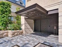 【東京都/渋谷区神宮前】THE SANMAISON表参道 アプローチ