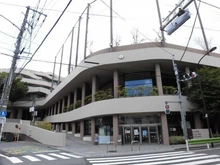 【東京都/港区高輪】グランドメゾン白金高輪パークフロント  港区立白金の丘学園（小学校・中学校）（現地より約1,000m）