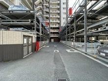 【神奈川県/厚木市栄町】グランスイート本厚木 駐車場