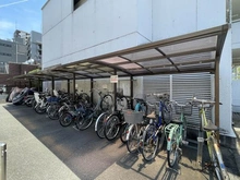 【神奈川県/厚木市栄町】本厚木ハイツ B棟 駐輪場
