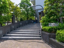 【神奈川県/海老名市柏ケ谷】モアステージ海⽼名 アプローチ