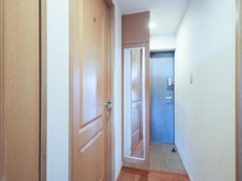 【神奈川県/海老名市河原口】ベルドゥムール海老名弐番館  玄関：収納