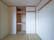 【神奈川県/海老名市河原口】ベルドゥムール海老名弐番館  収納：和室