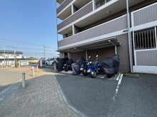 【神奈川県/相模原市中央区淵野辺】サンクレイドル相模原淵野辺 バイク置き場