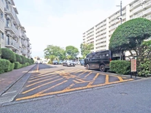 【神奈川県/大和市つきみ野】東急ドエルつきみ野ビレジ C-1号棟  駐車場