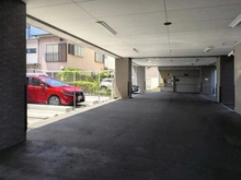 【神奈川県/厚木市厚木町】ミサワホームズ本厚木 駐車場
