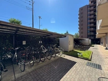 【東京都/町田市小山ヶ丘】グランレガーロ 駐輪場