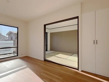 【神奈川県/海老名市下今泉】メイツ海老名 リビング・ダイニング：奥：和室