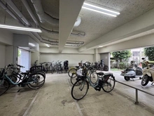 【神奈川県/相模原市南区上鶴間本町】バルール町田 駐輪場