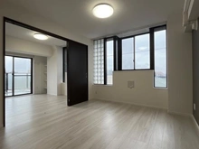 【神奈川県/相模原市南区新磯野】リベラル相武台前弐番館 リビング・ダイニング：（奥）洋室