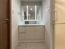 【神奈川県/相模原市中央区南橋本】プレヴィオ橋本 洗面室