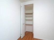 【神奈川県/海老名市柏ケ谷】クリオかしわ台 収納：洋室