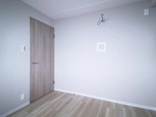 【東京都/町田市金井ヶ丘】セントヒルズ 鶴 川 サービスルーム（納戸）