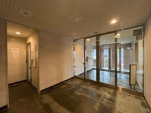 【東京都/町田市玉川学園】コスモ玉川学園前 エントランス