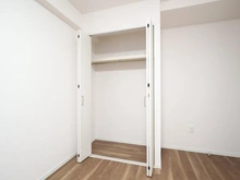 【東京都/町田市小山ヶ丘】グランレガーロ 収納：洋室