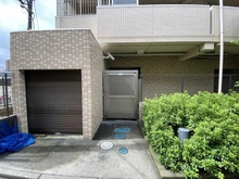 【神奈川県/相模原市南区相模大野】ローヤルシティ相模大野 マンション裏側出入口