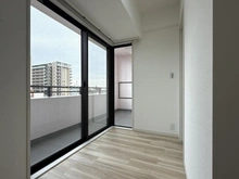 【神奈川県/厚木市田村町】プレール本厚木弐番館 サービスルーム（納戸）