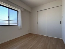 【神奈川県/厚木市水引】ロイヤルステージ本厚木I 洋室