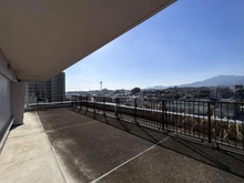 【神奈川県/厚木市水引】ロイヤルステージ本厚木I ルーフバルコニー