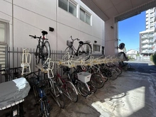 【神奈川県/厚木市水引】ロイヤルステージ本厚木I 駐輪場