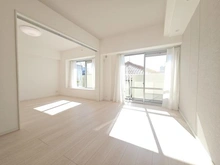 【神奈川県/相模原市緑区東橋本】クリオ橋本ホームズ LDK：(左)洋室