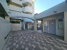 【神奈川県/相模原市緑区東橋本】クリオ橋本ホームズ アプローチ