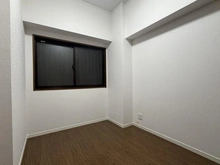 【神奈川県/相模原市南区上鶴間本町】プラタスガーデンつきみ野 サービスルーム（納戸）