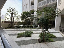 【神奈川県/相模原市中央区清新】レクセルガーデン相模原 敷地内