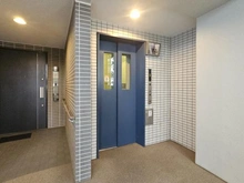 【神奈川県/相模原市中央区清新】レクセルガーデン相模原 共用部：エレベーターホール