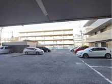 【神奈川県/厚木市岡田】ライツ本厚木 駐車場