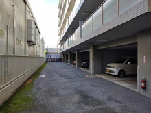 【神奈川県/厚木市岡田】ライツ本厚木 駐車場