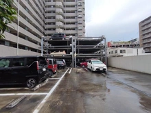 【神奈川県/厚木市中町】レクセルプラザ本厚木 駐車場