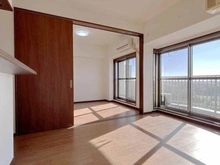 【神奈川県/大和市下鶴間】ダイアパレス鶴間フレックス リビング・ダイニング：奥：洋室