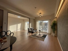 【神奈川県/相模原市中央区鹿沼台】鹿沼公園ハイリビング リビング・ダイニング：左奥：洋室