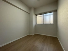 【神奈川県/相模原市中央区鹿沼台】鹿沼公園ハイリビング 洋室