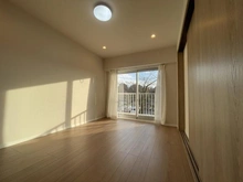 【神奈川県/相模原市中央区鹿沼台】鹿沼公園ハイリビング 洋室