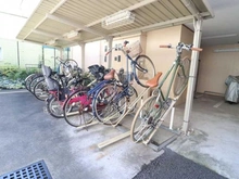 【神奈川県/相模原市中央区氷川町】アンビシャス相模原 駐輪場