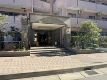 【神奈川県/海老名市中央】グリーンコート海老名IIIアルファスクエア エントランス
